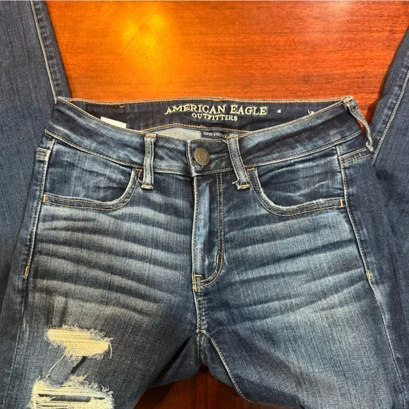 American Eagle Outfitters Dark Blue Distressed Skinny Jeans - Picture 2 of 5